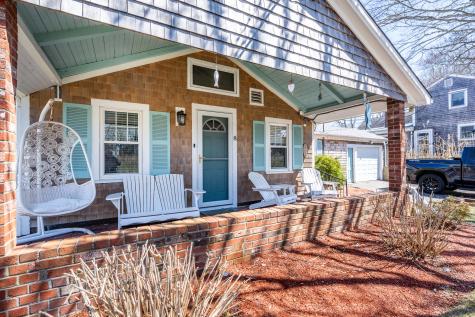 8 Quinsigamond Avenue Falmouth MA 02540