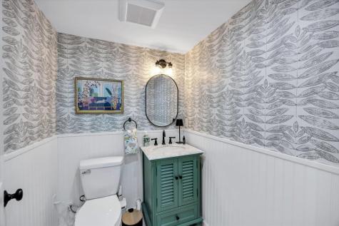 7 Fernwood Avenue Hyannis MA 02601