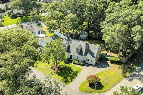 7 Fernwood Avenue Hyannis MA 02601