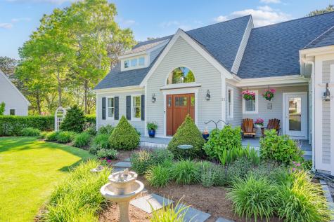 35 Bayshore Drive Mashpee MA 02649