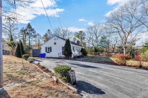 48 Maple Street Bourne MA 02532