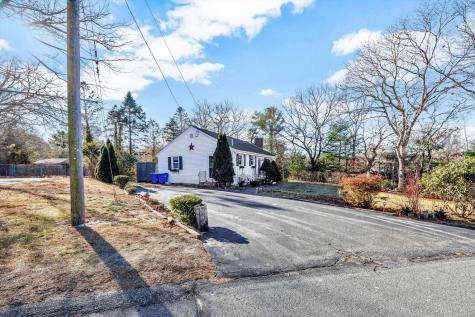 48 Maple Street Bourne MA 02532
