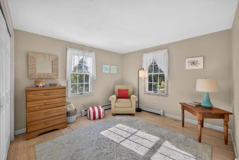 908 Shore Road Pocasset MA 02559
