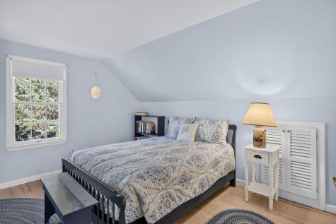 908 Shore Road Pocasset MA 02559