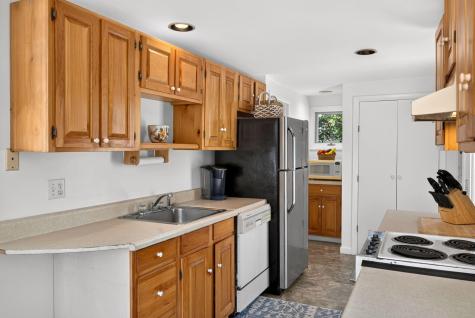 60 Valley Farm Road Pocasset MA 02559
