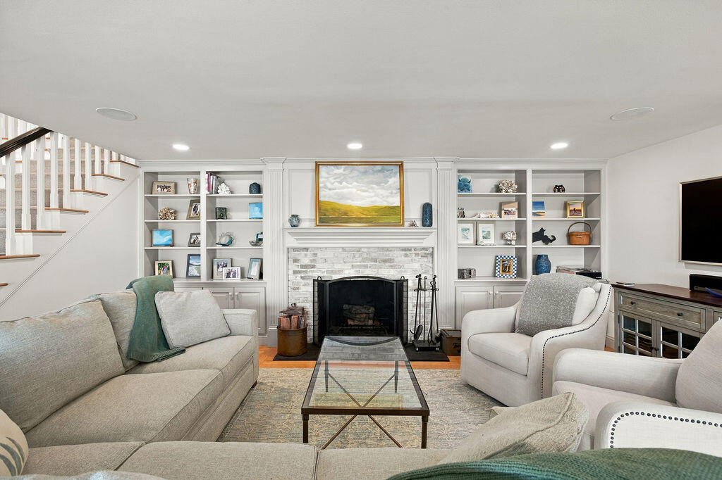 1095 Long Pond Road Wellfleet MA 02667