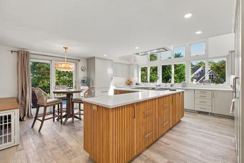 1095 Long Pond Road Wellfleet MA 02667