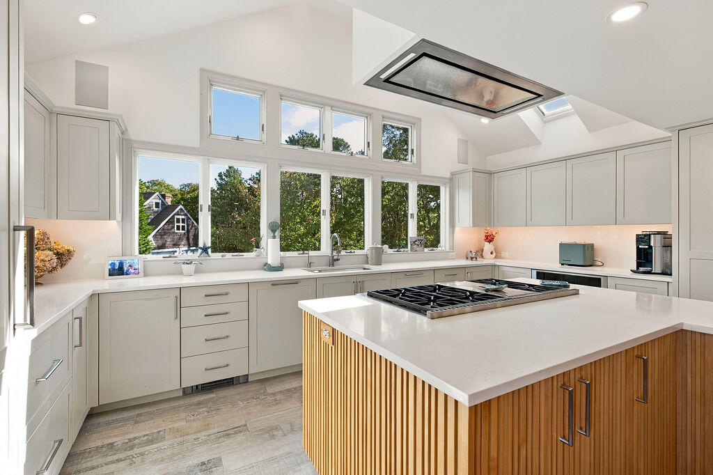 1095 Long Pond Road Wellfleet MA 02667