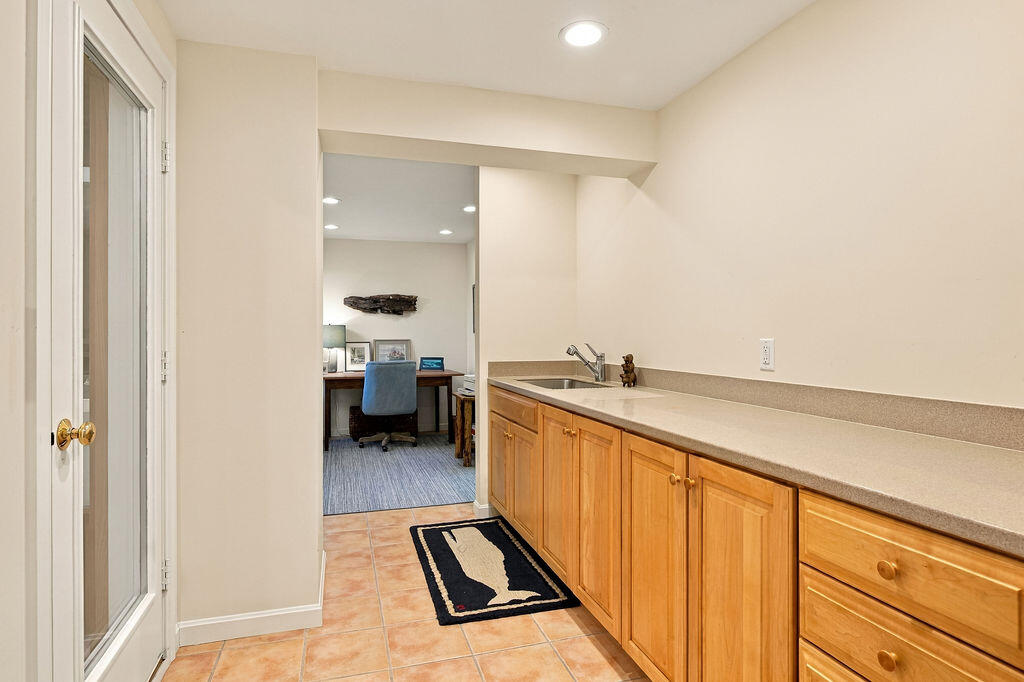 1095 Long Pond Road Wellfleet MA 02667