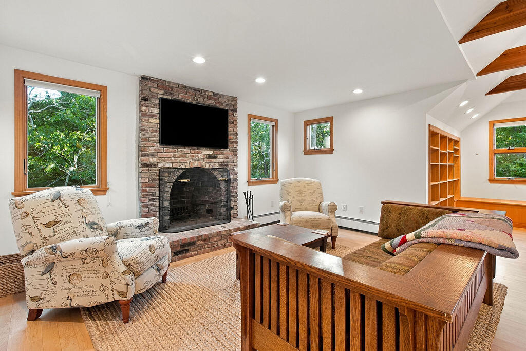1095 Long Pond Road Wellfleet MA 02667