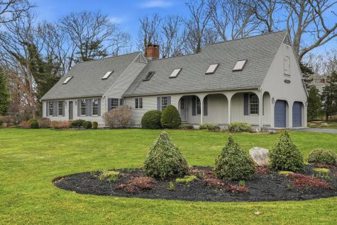 19 Nemasket Road Falmouth MA 02540