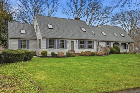 19 Nemasket Road Falmouth MA 02540