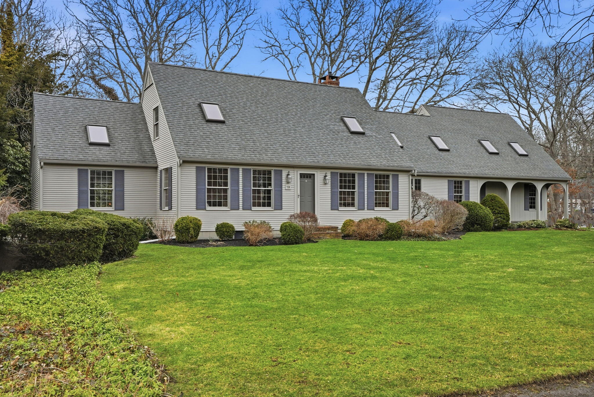 19 Nemasket Road Falmouth MA 02540