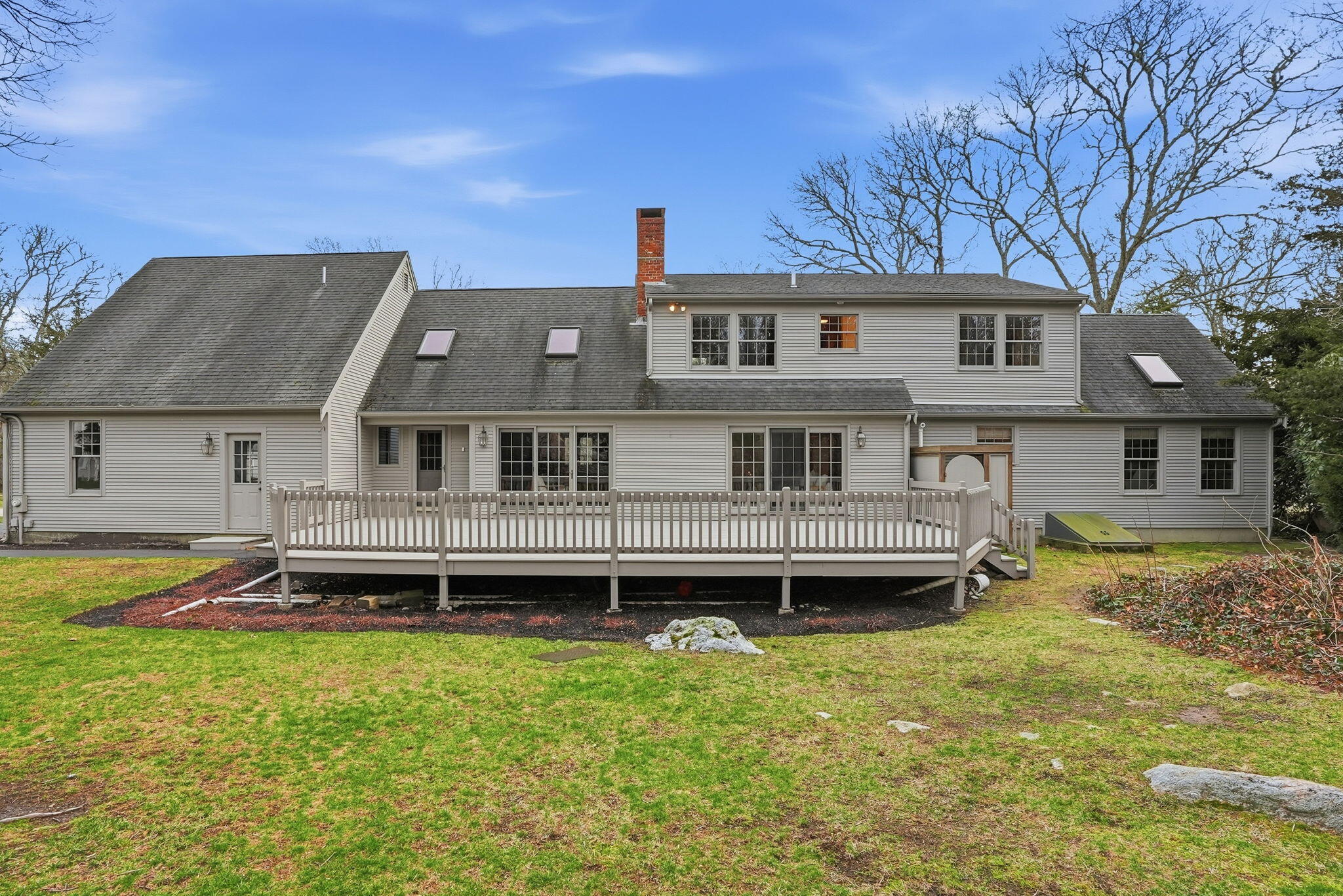 19 Nemasket Road Falmouth MA 02540