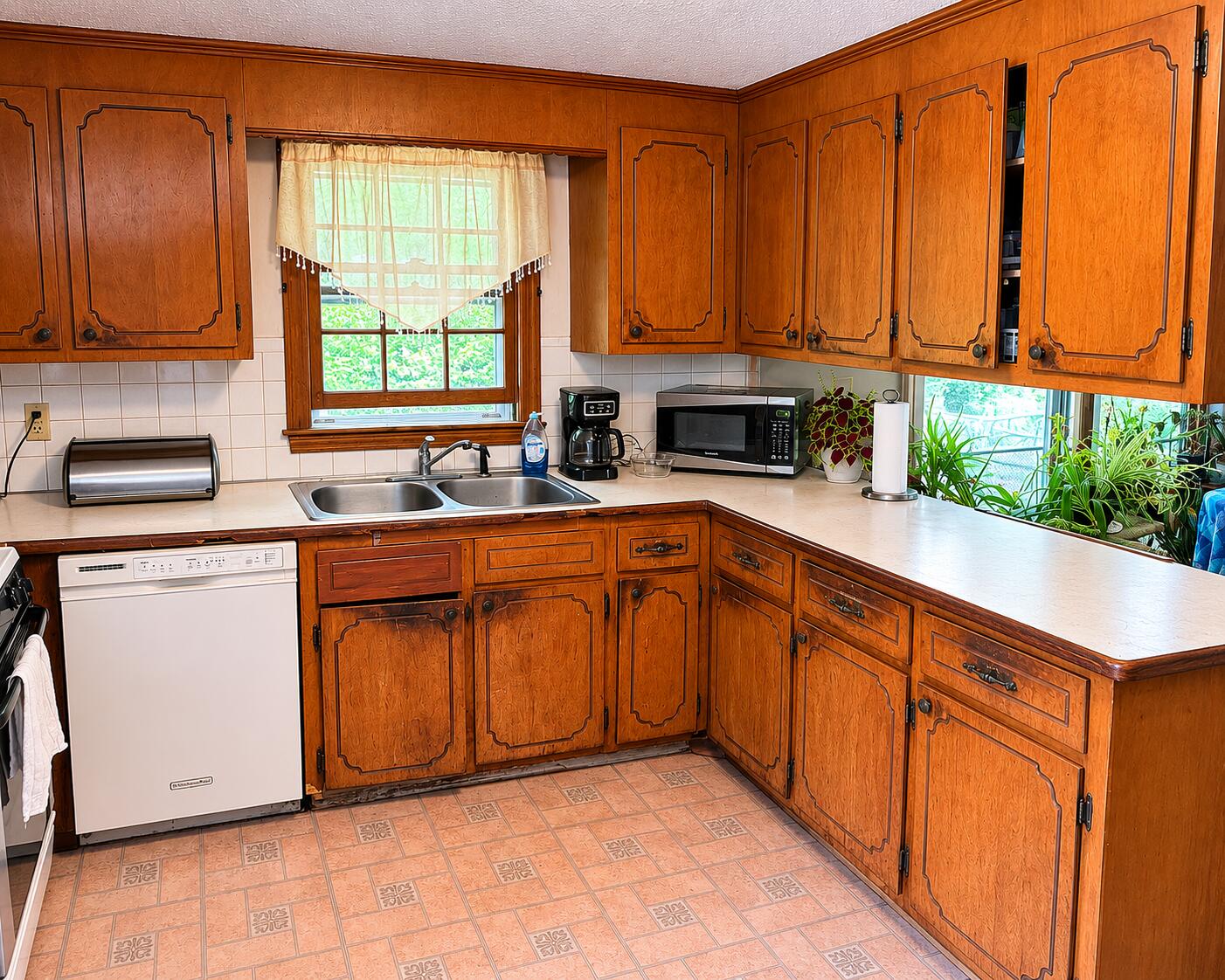 39 Indian Trail Centerville MA 02632