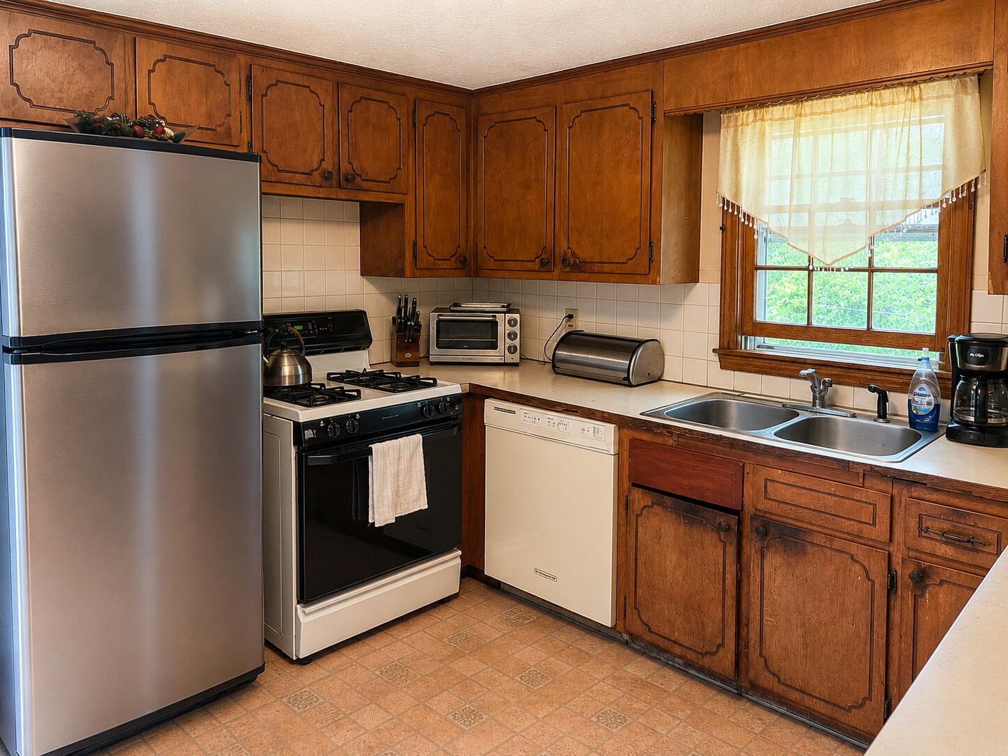 39 Indian Trail Centerville MA 02632