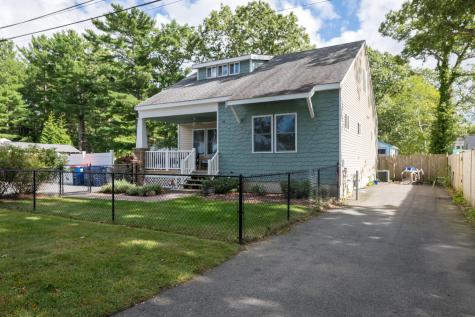18 Elmwood Street Wareham MA 02571