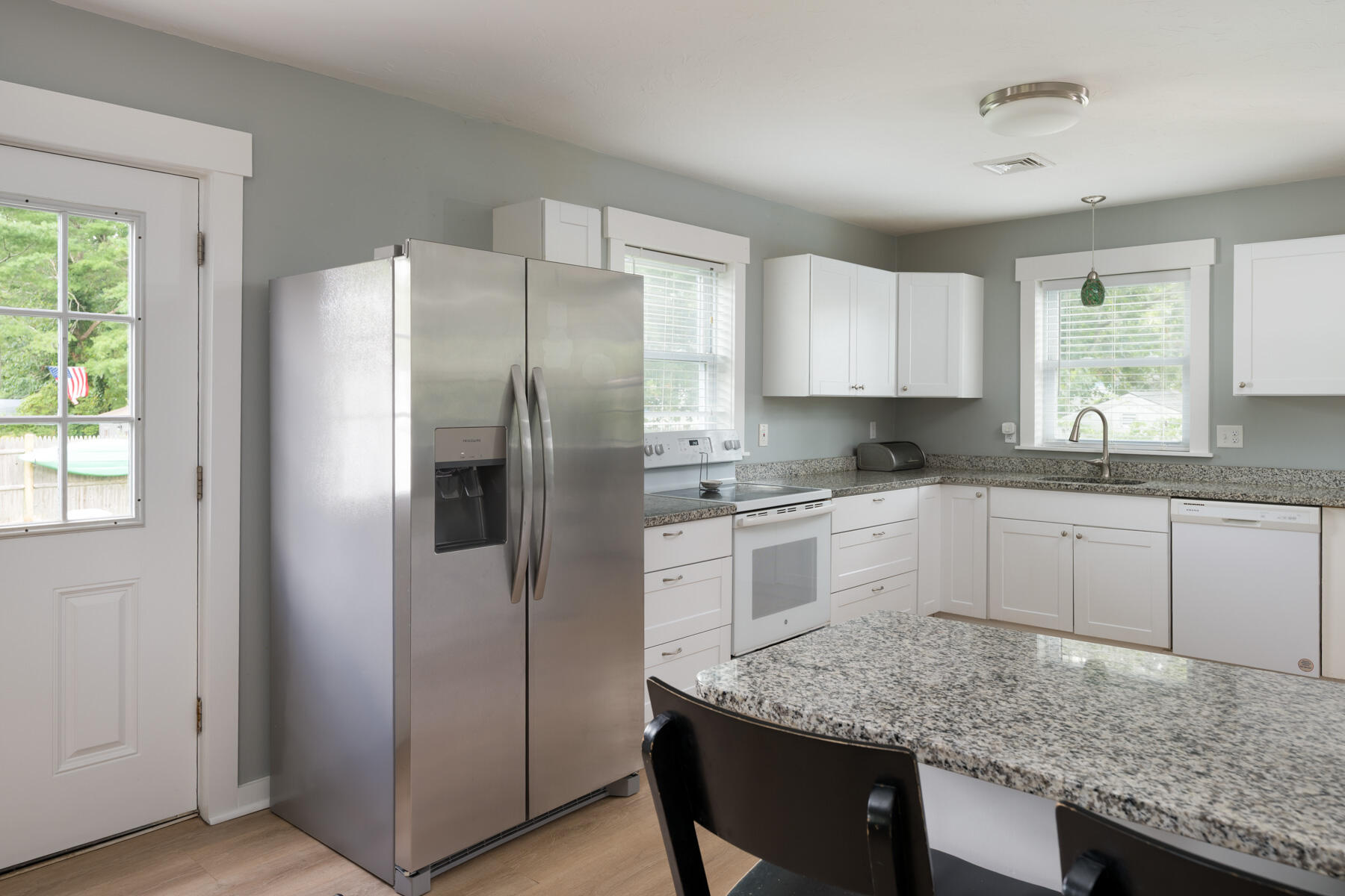 18 Elmwood Street Wareham MA 02571