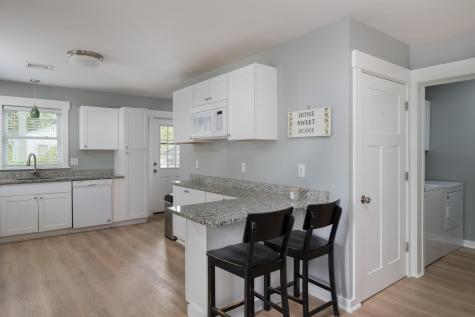 18 Elmwood Street Wareham MA 02571