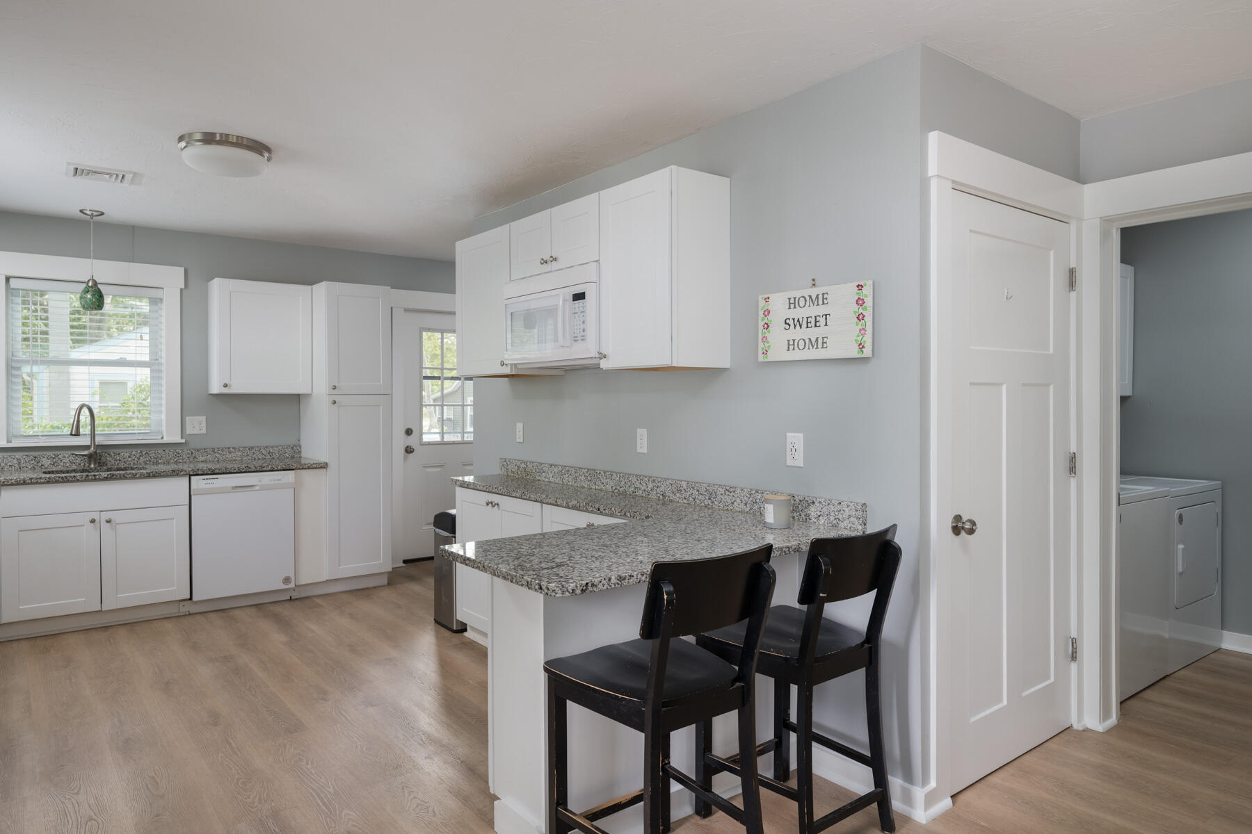 18 Elmwood Street Wareham MA 02571