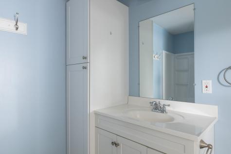 18 Elmwood Street Wareham MA 02571