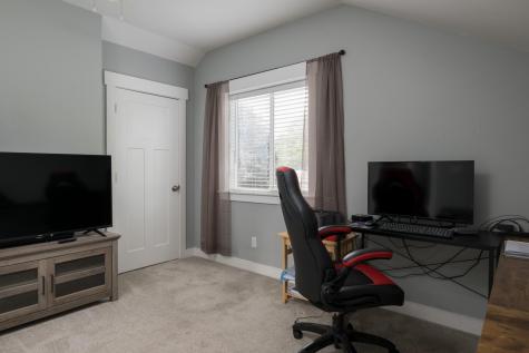 18 Elmwood Street Wareham MA 02571