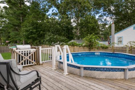 18 Elmwood Street Wareham MA 02571