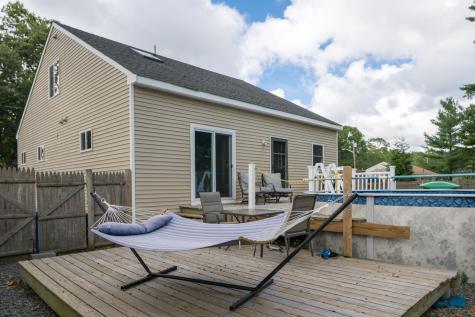 18 Elmwood Street Wareham MA 02571