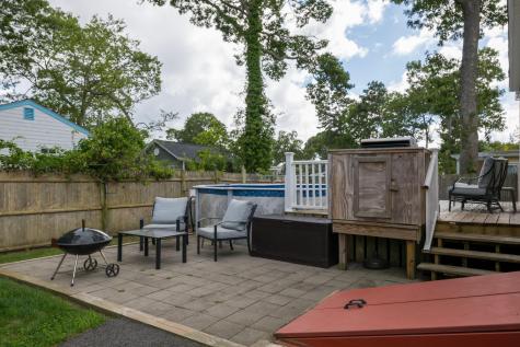 18 Elmwood Street Wareham MA 02571