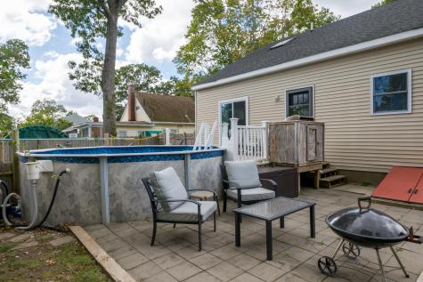 18 Elmwood Street Wareham MA 02571