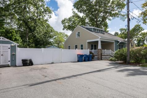 18 Elmwood Street Wareham MA 02571