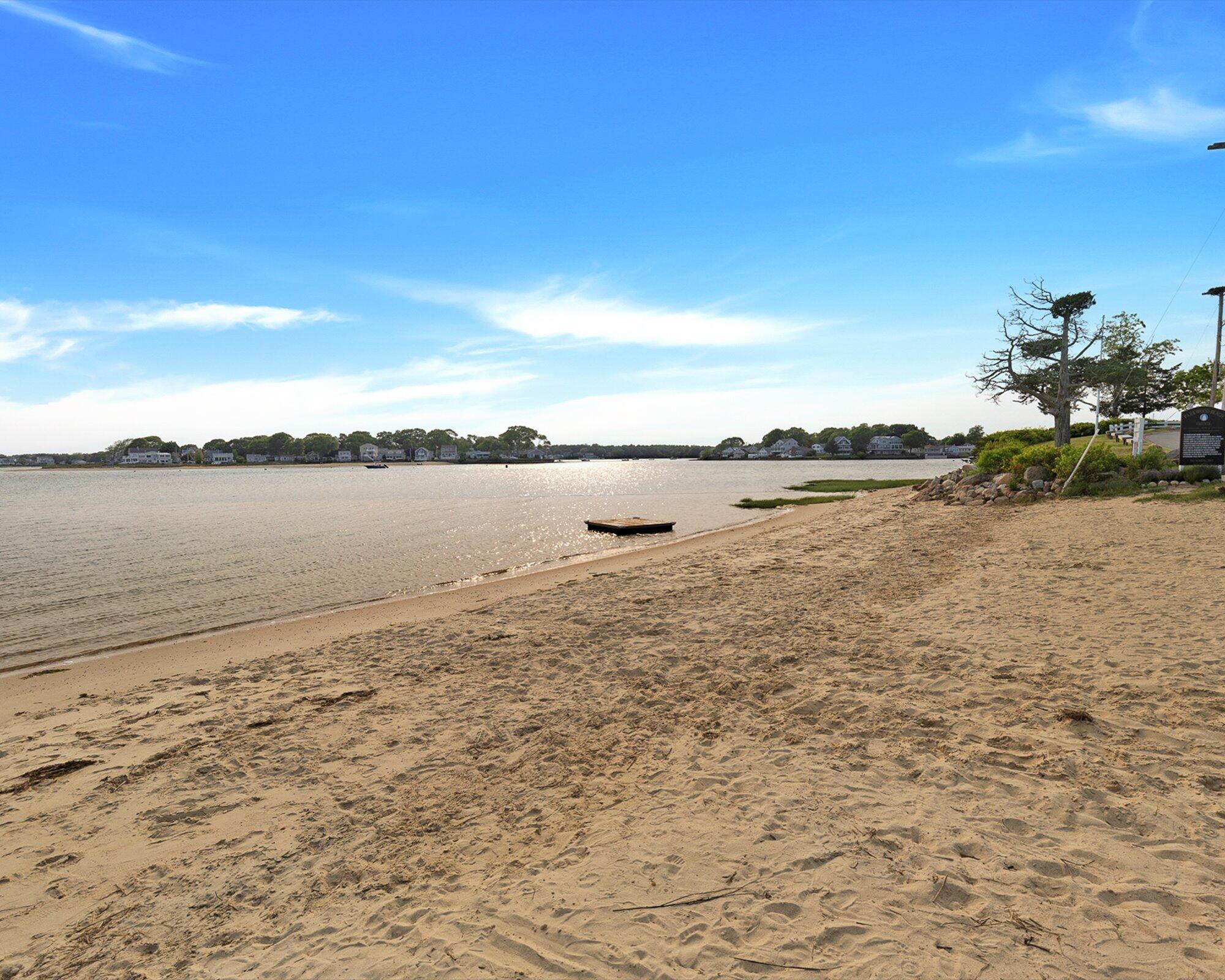 18 Elmwood Street Wareham MA 02571