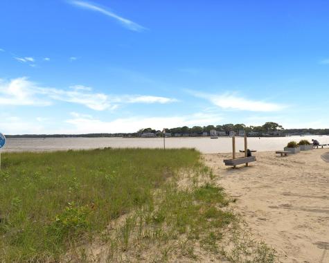 18 Elmwood Street Wareham MA 02571