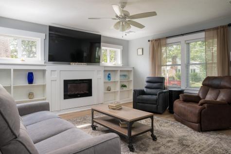 18 Elmwood Street Wareham MA 02571