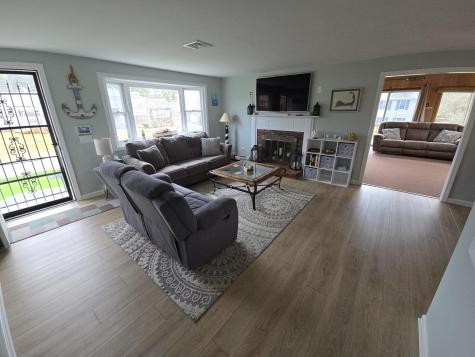 91 Cynthia Lane Dennis MA 02639