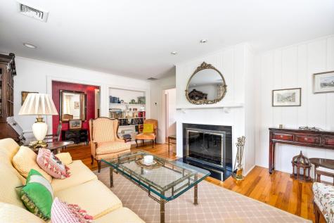 182 Shore Street Falmouth MA 02540