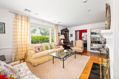 182 Shore Street Falmouth MA 02540