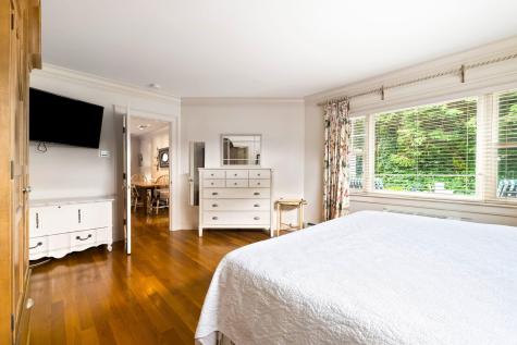 182 Shore Street Falmouth MA 02540