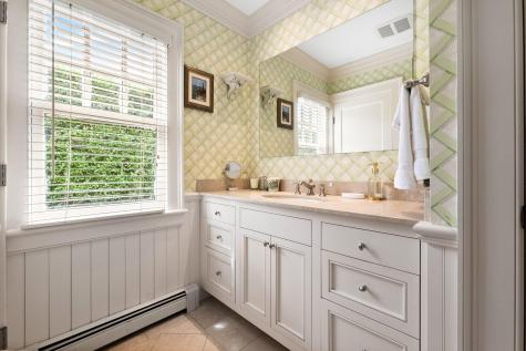 182 Shore Street Falmouth MA 02540