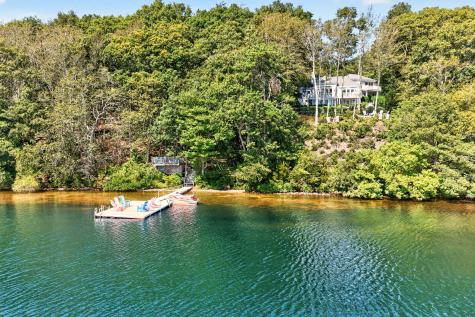 86 Pimlico Pond Road Mashpee MA 02649
