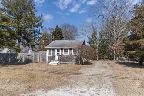 122 Jericho Path Falmouth MA 02540