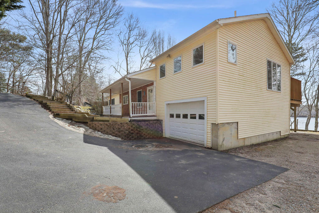 75 Edgewater Road Mashpee MA 02649