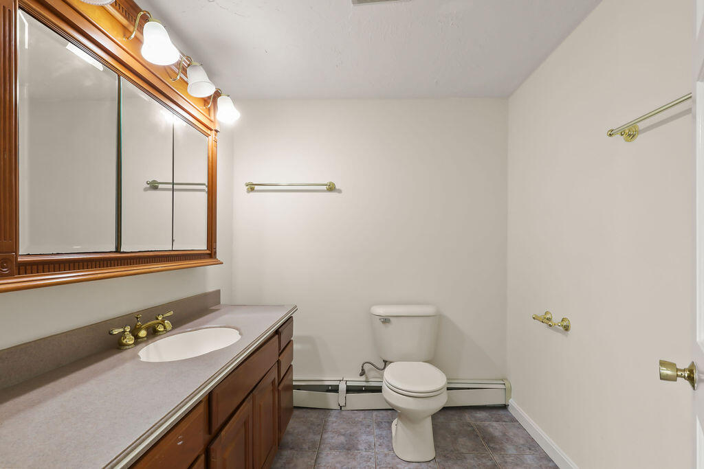 75 Edgewater Road Mashpee MA 02649