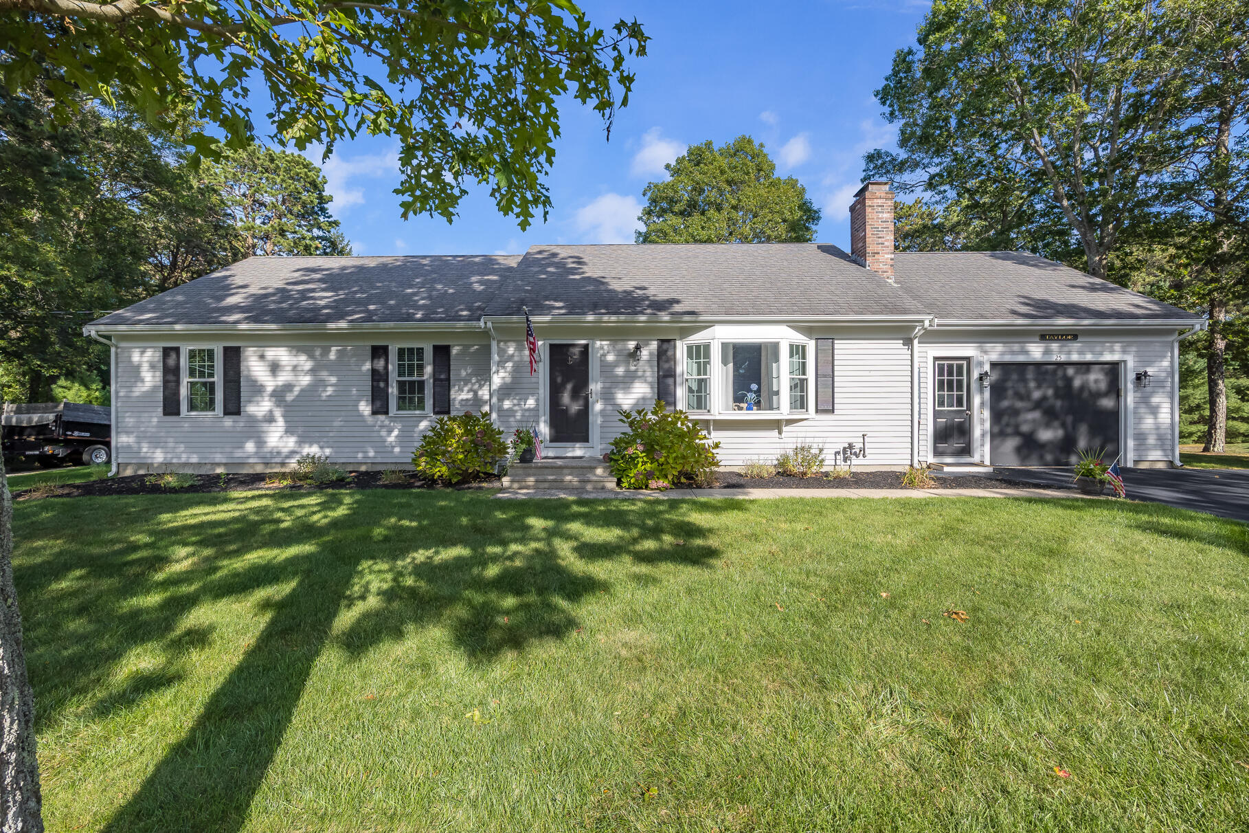 25 Woodcrest Lane Yarmouth MA 02673
