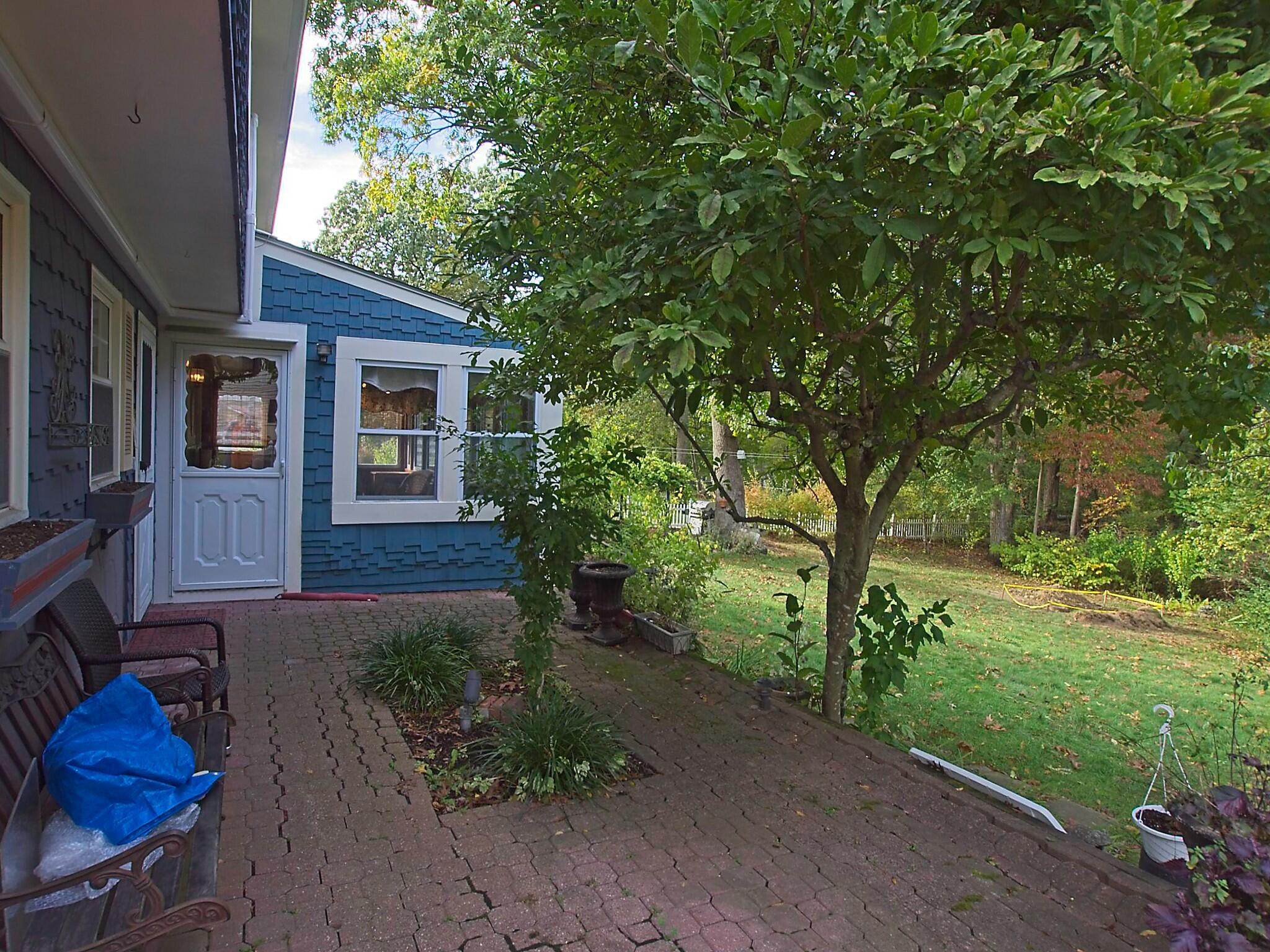 37 Simpson Lane Freetown MA 02702