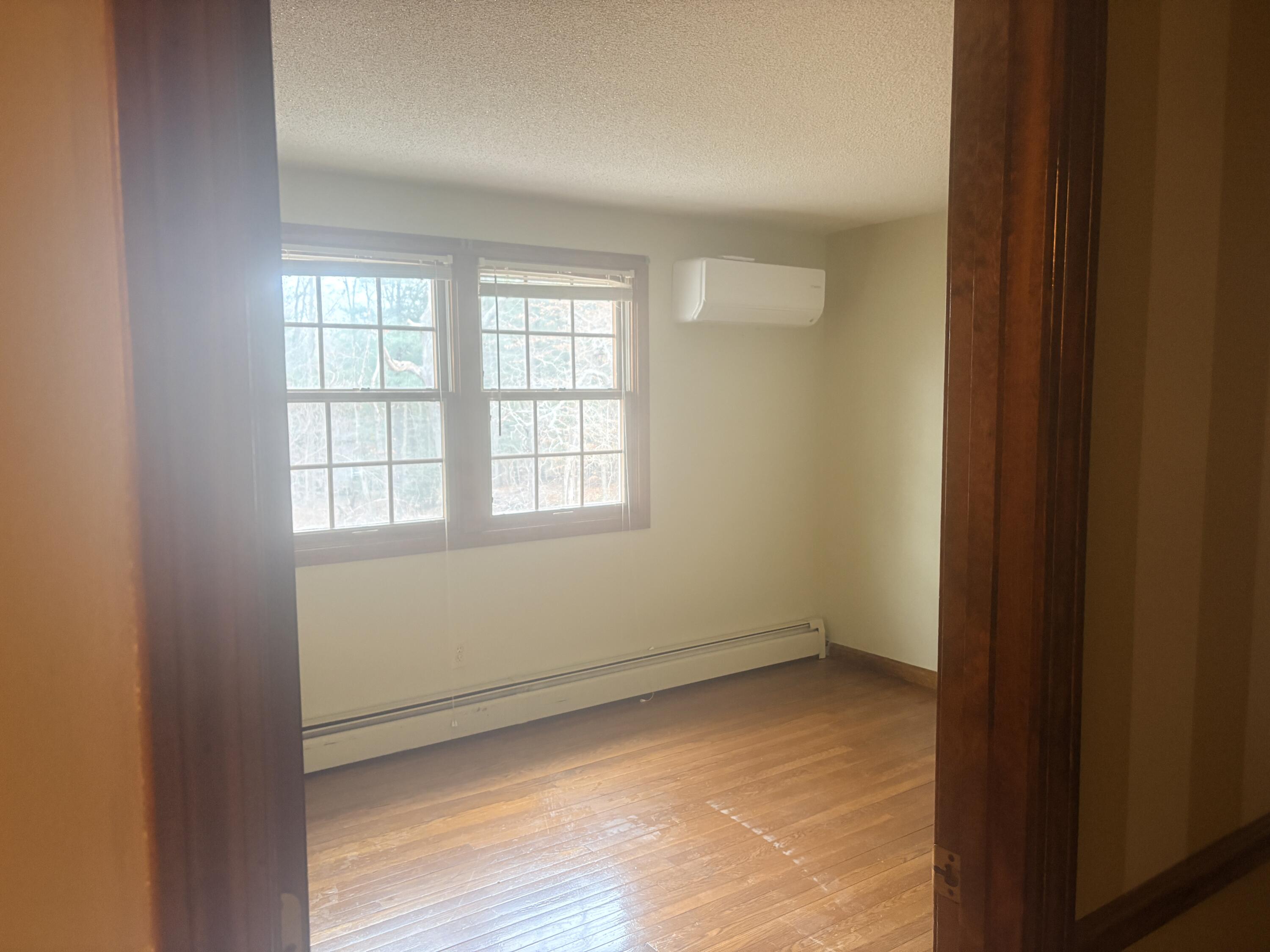 37 Simpson Lane Freetown MA 02702