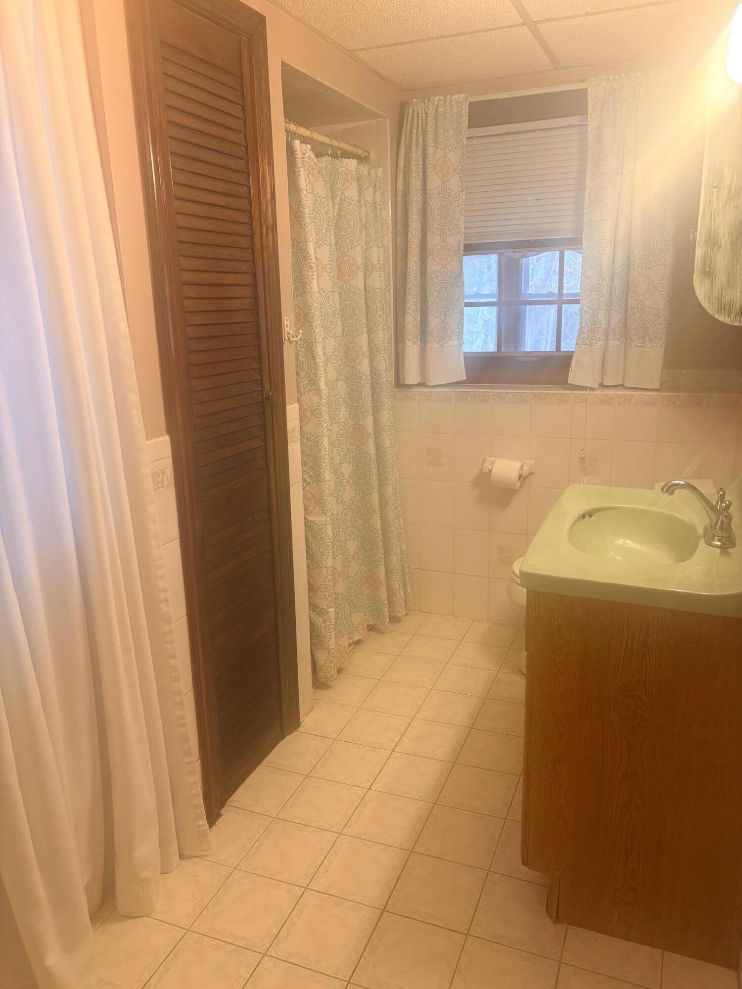 37 Simpson Lane Freetown MA 02702