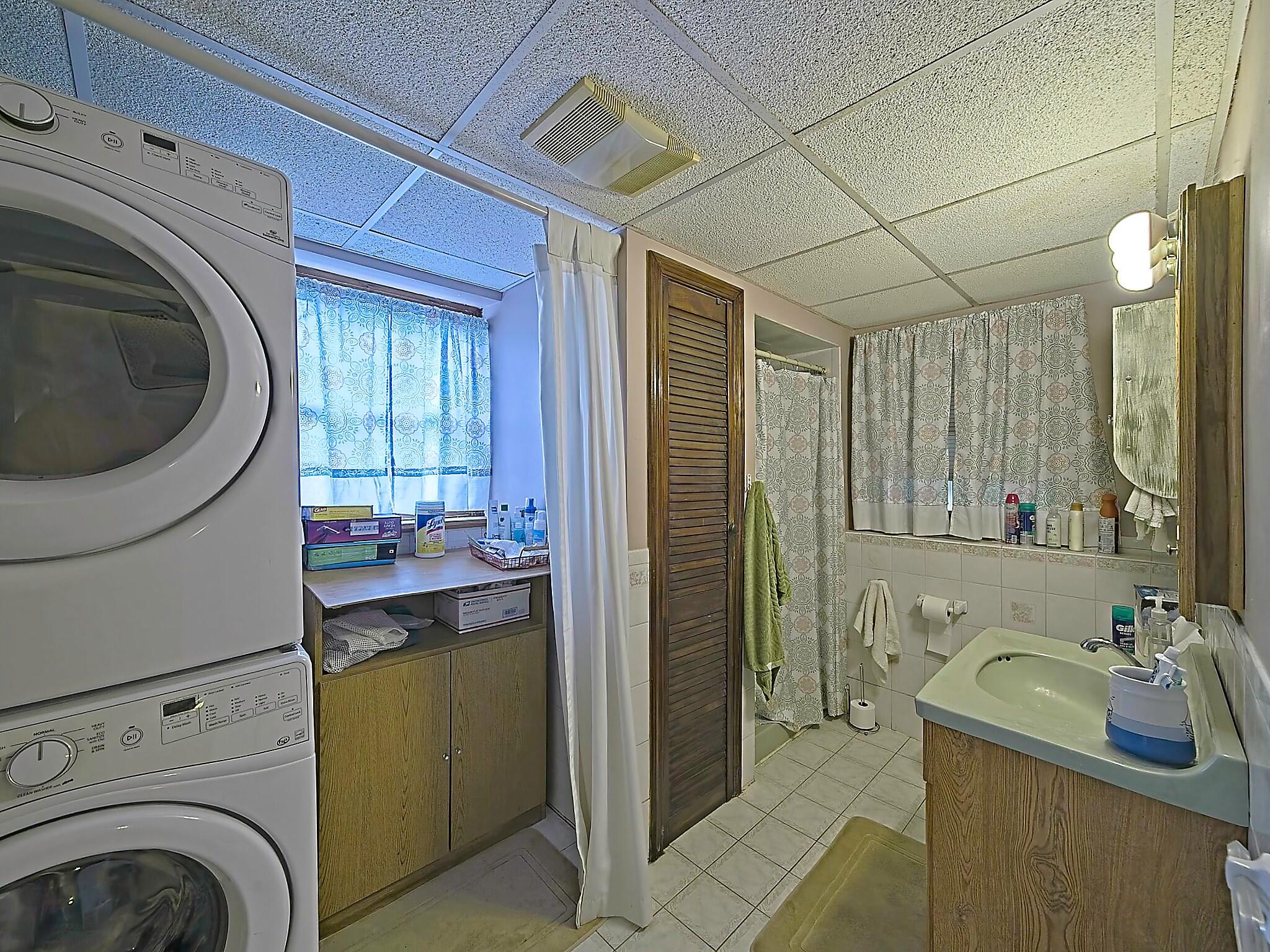 37 Simpson Lane Freetown MA 02702