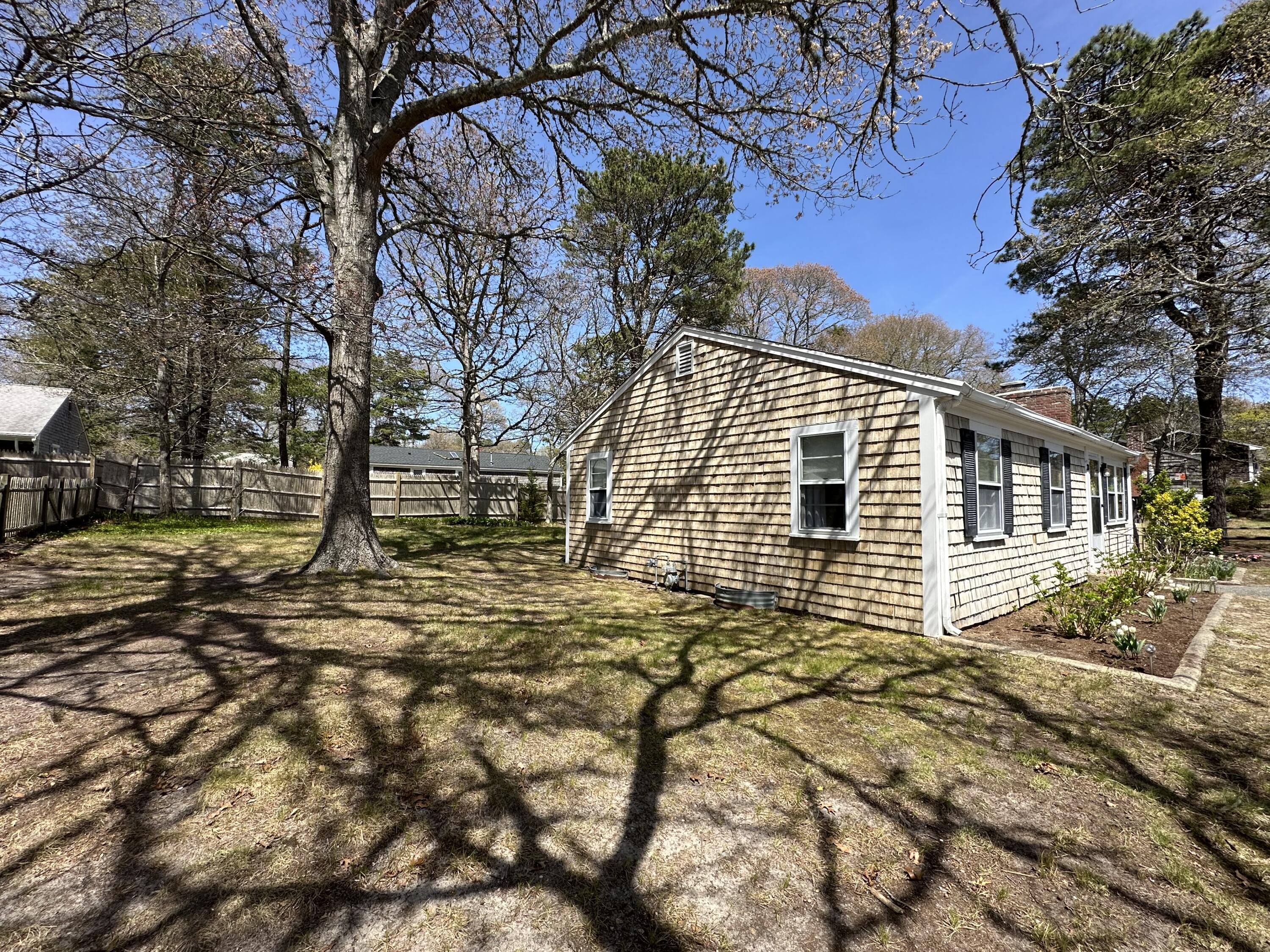 28 Thorwald Drive Dennis MA 02660