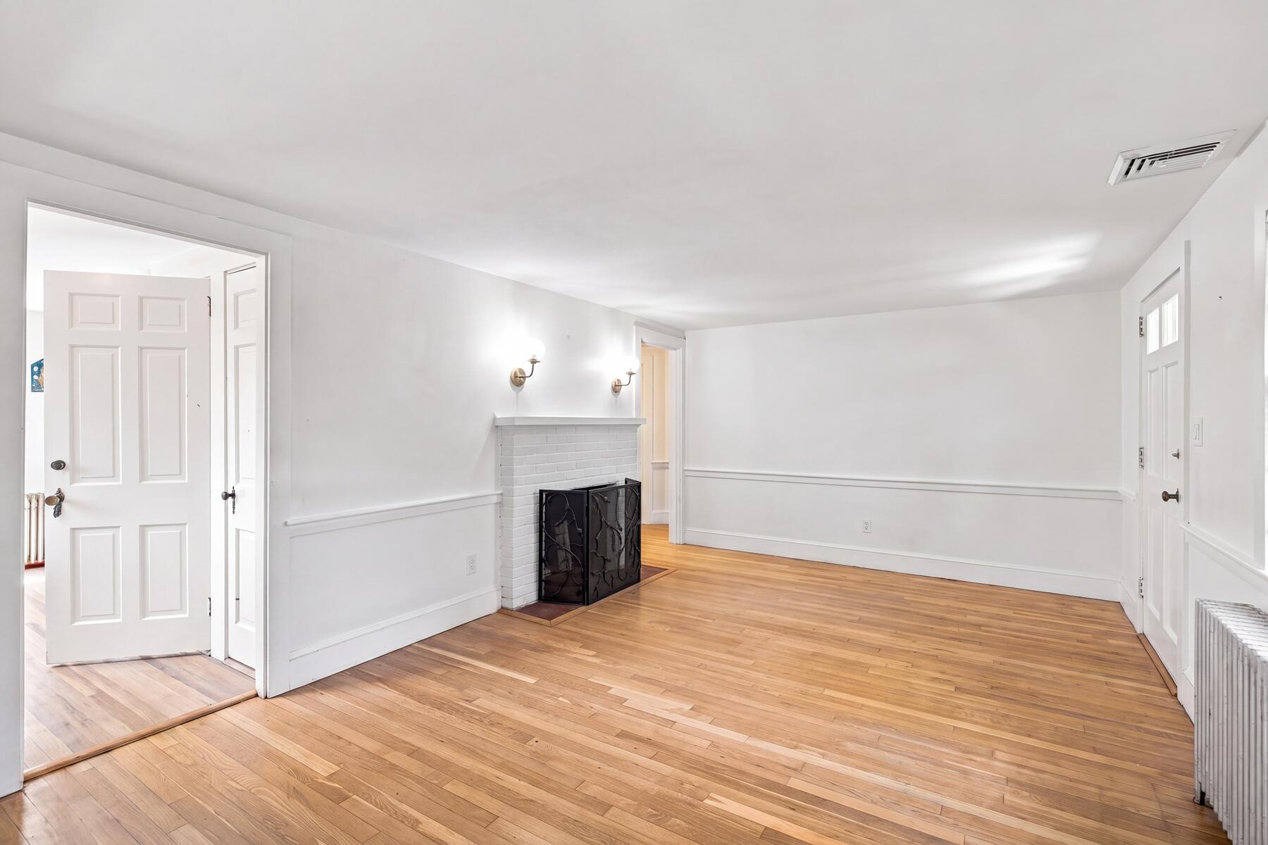 35 Walnut Street Hyannis MA 02601